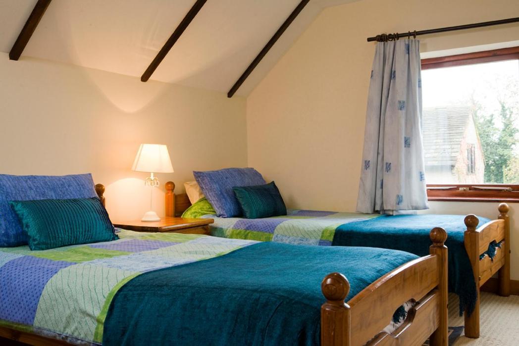 Windrush Cottage, Seven Springs Cottages チェルトナム エクステリア 写真