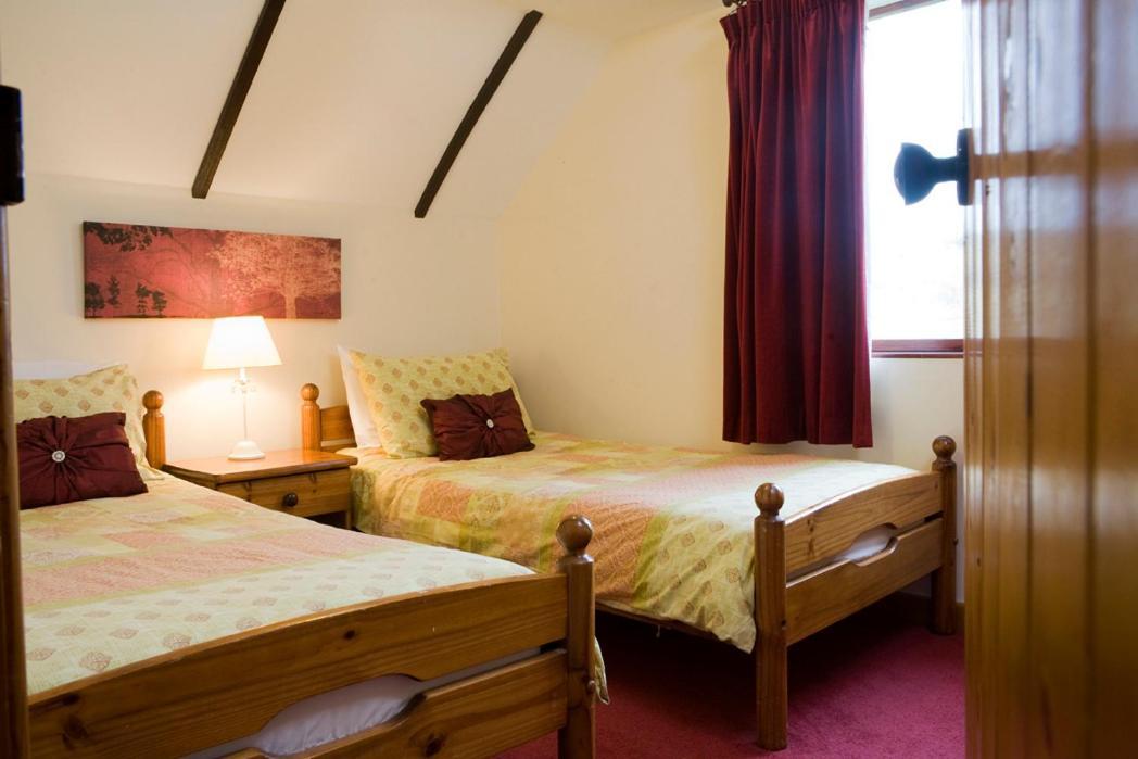 Windrush Cottage, Seven Springs Cottages チェルトナム エクステリア 写真